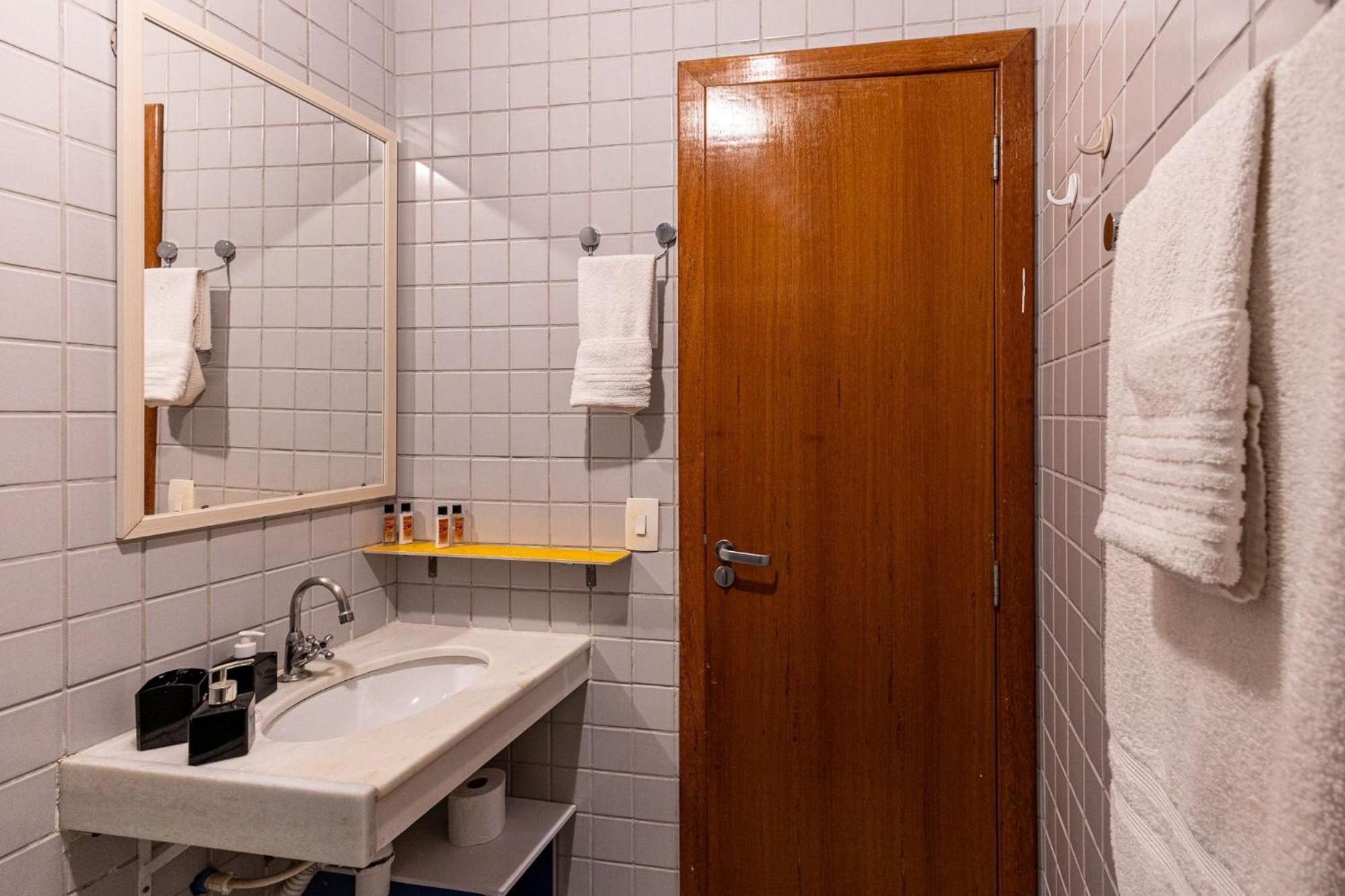 Apartamento Copacabana 200M Da Praia - Wifi Gratis - Cp5 Рио де Жанейро Екстериор снимка